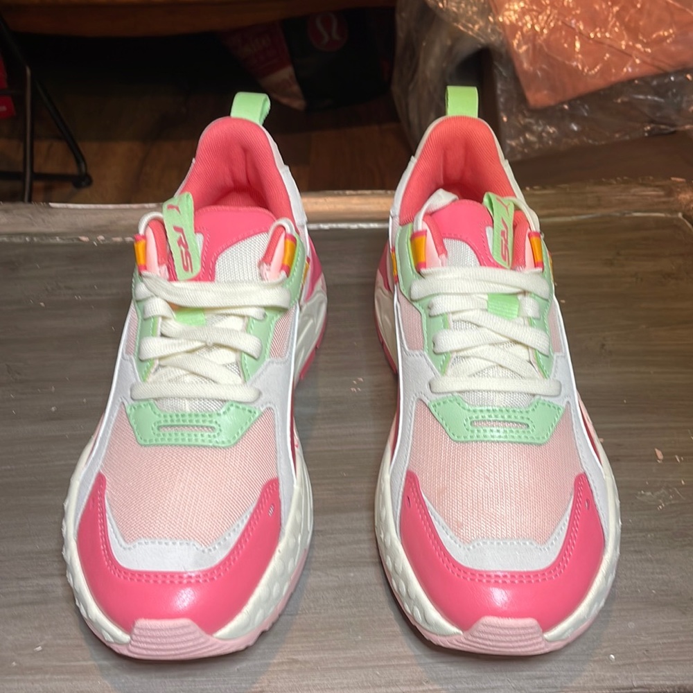 Puma RS Track Runner Ombré Jr. Unisex Size 7 men 9 women. NIB🔥🔥🔥
